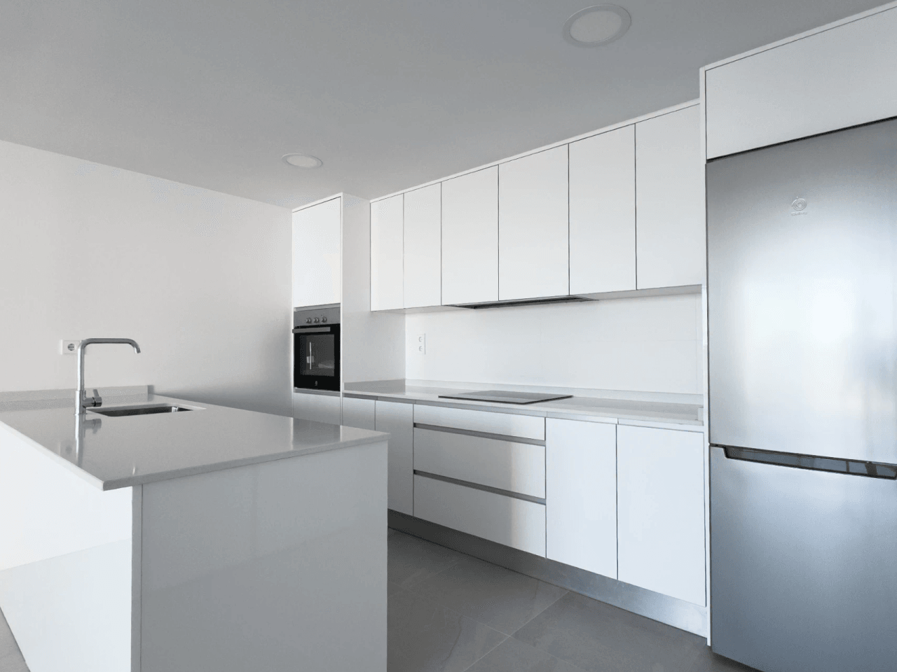 Apartamento moderno de 2 dormitorios en venta en Finestrat.