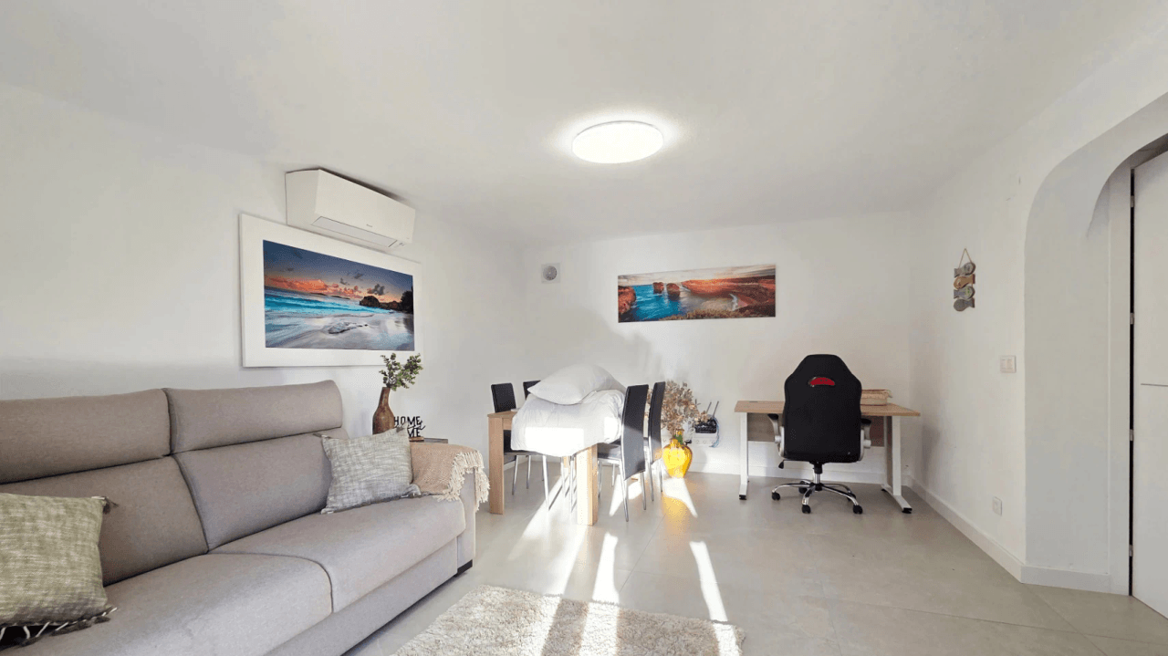 Villa maravillosamente renovada en Altea la Vella con vistas panorámicas al mar en venta