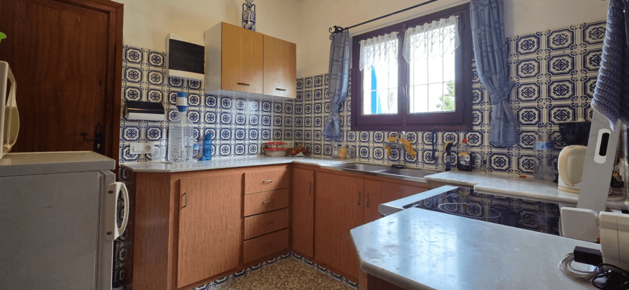 Hermosa casa con excelente terreno en venta en Altea Tosal de Molar