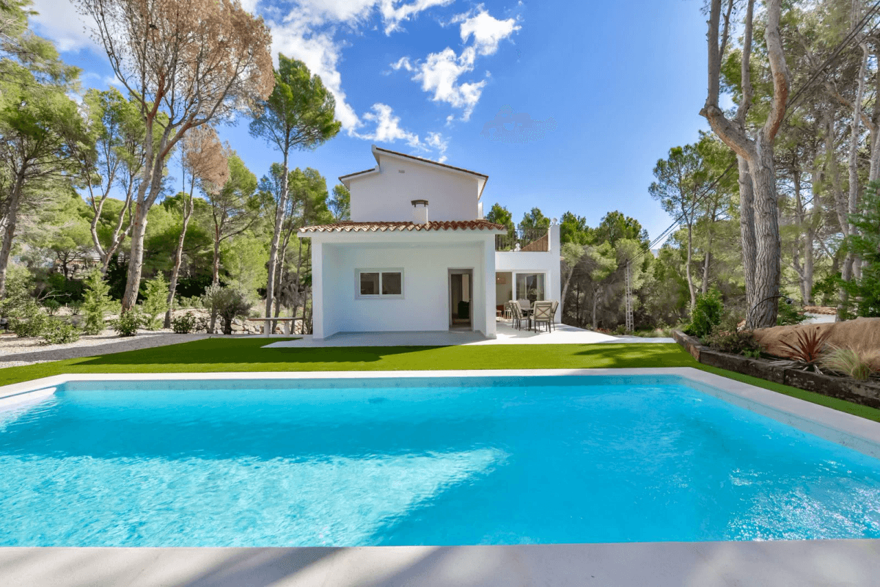 Villa en Altea la Vella reformada junto al Golf Don Cayo