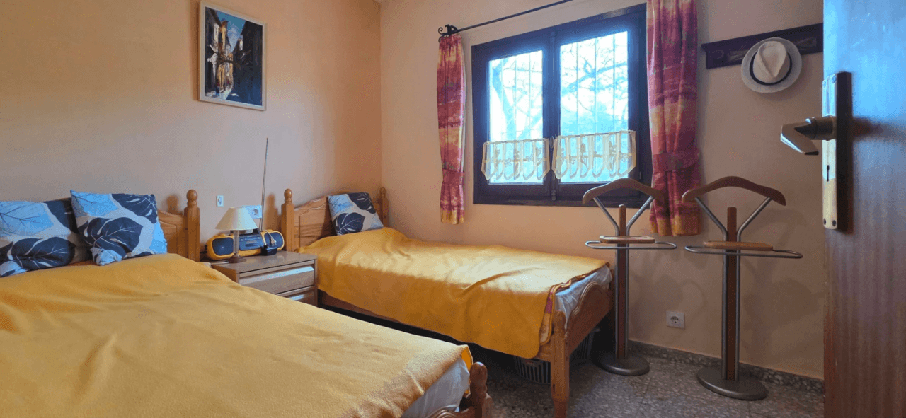 Hermosa casa con excelente terreno en venta en Altea Tosal de Molar