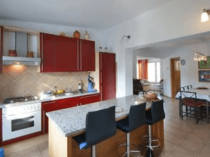 Casa unifamiliar en venta en Altea la Vella en una doble parcela con casa de huéspedes separada.