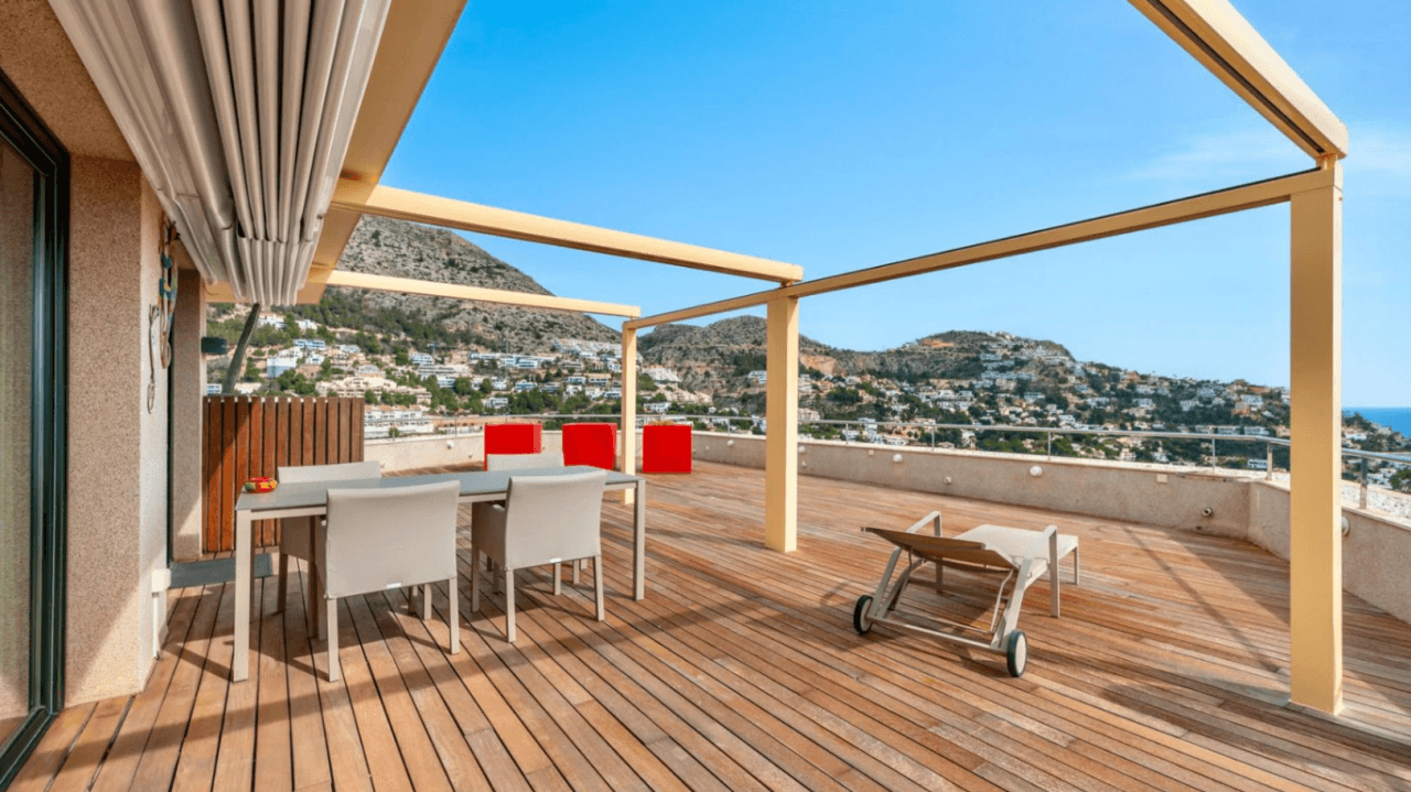 Impresionante ático dúplex con vista panoramicas al mar en Altea