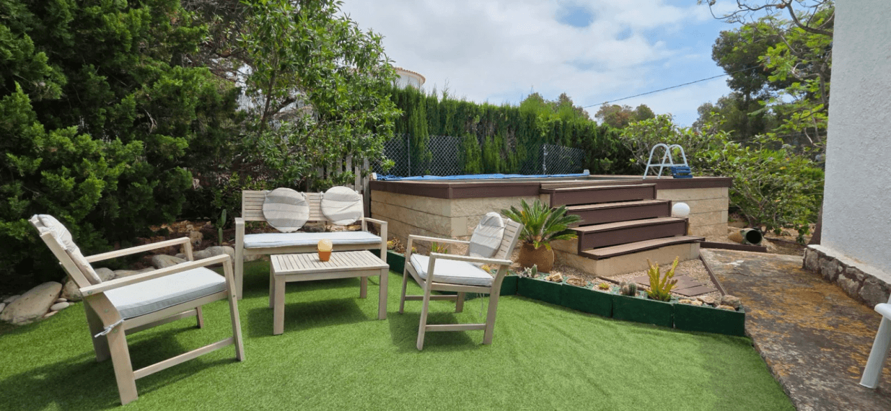 Hermosa casa con excelente terreno en venta en Altea Tosal de Molar