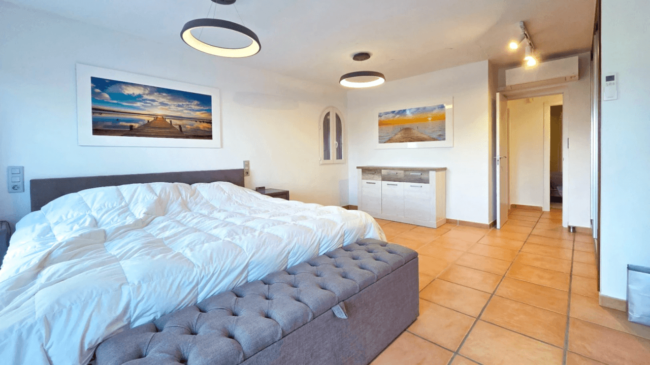 Villa maravillosamente renovada en Altea la Vella con vistas panorámicas al mar en venta