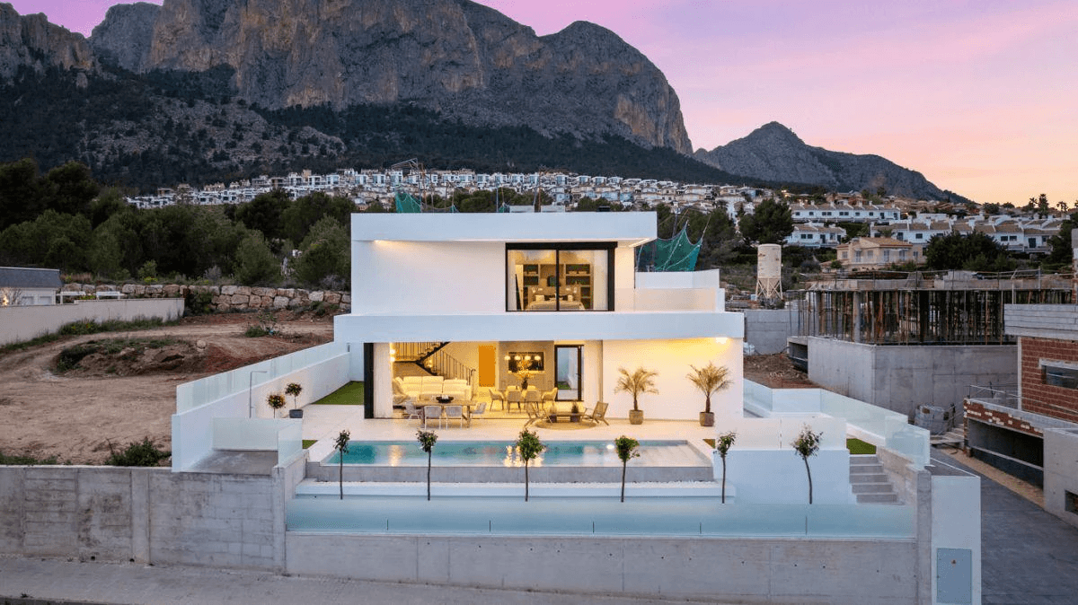 Nieuwe villa in Polop de la Marina
