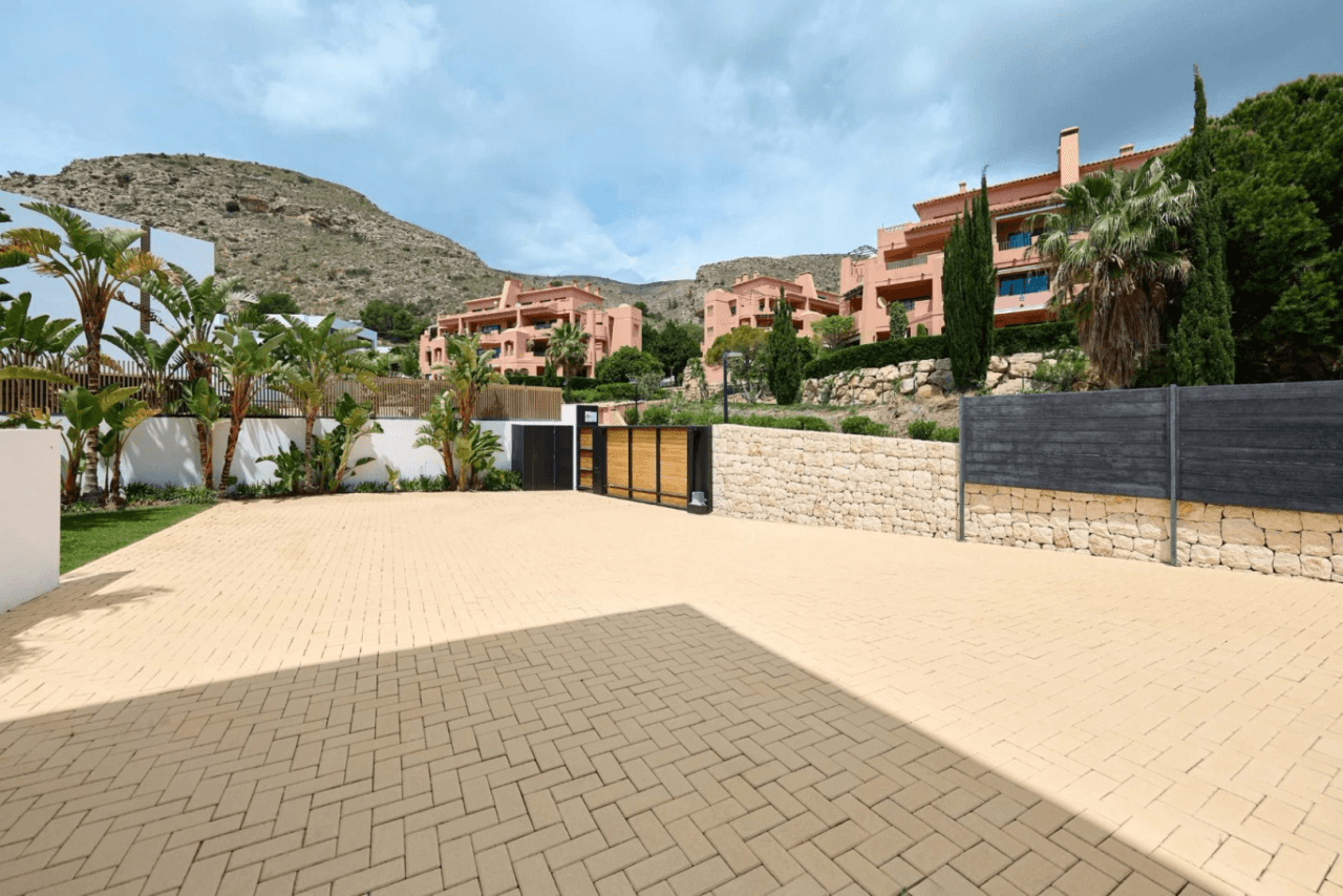 Villa de lujo moderno en Sierra Cortina Benidorm en venta