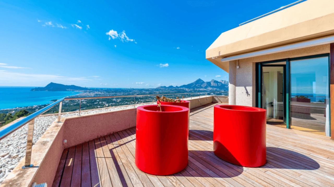 Impresionante ático dúplex con vista panoramicas al mar en Altea