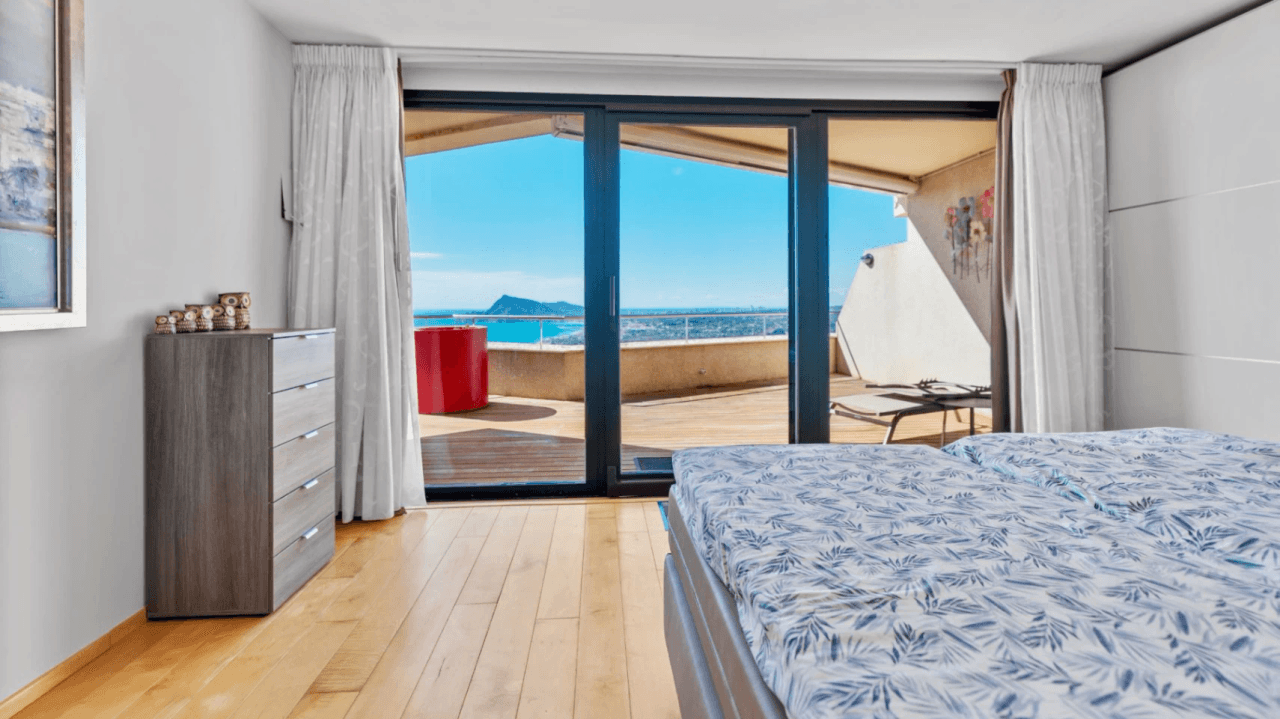 Impresionante ático dúplex con vista panoramicas al mar en Altea
