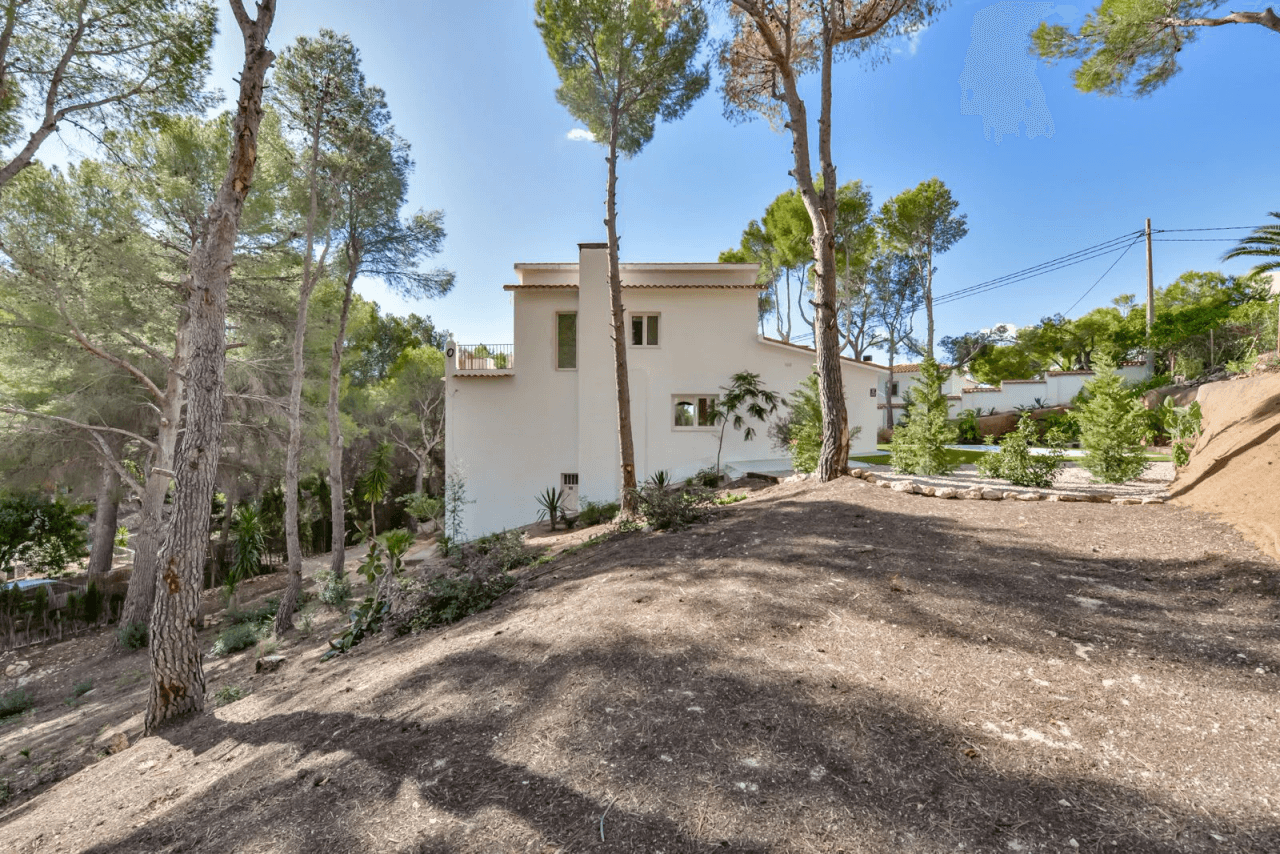 Villa en Altea la Vella reformada junto al Golf Don Cayo