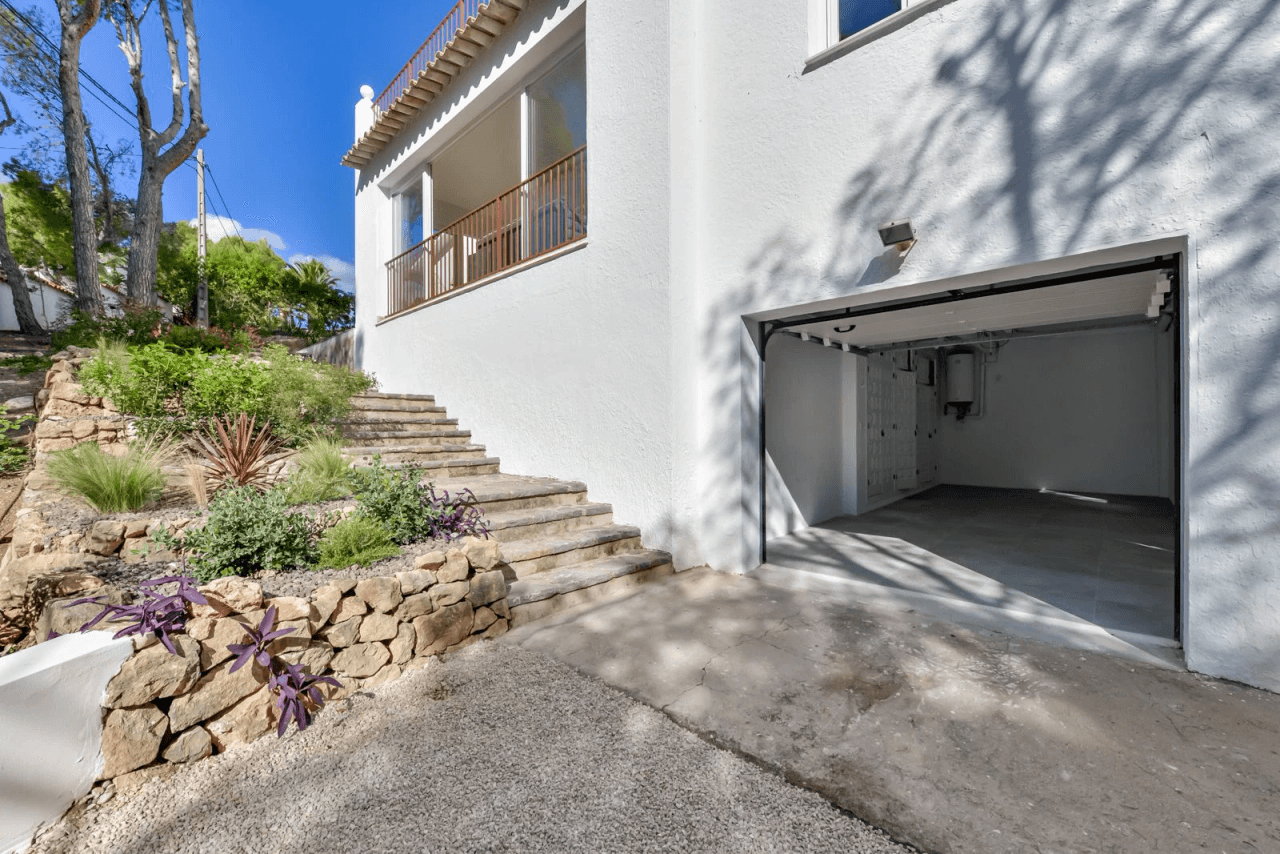 Villa en Altea la Vella reformada junto al Golf Don Cayo