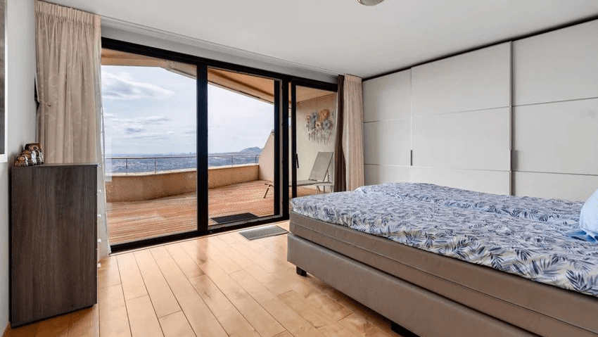 Impresionante ático dúplex con vista panoramicas al mar en Altea