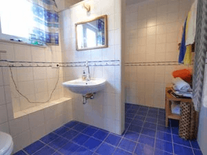 Casa unifamiliar en venta en Altea la Vella en una doble parcela con casa de huéspedes separada.