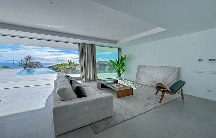 Villa de nueva construcción en venta en Altea Hills con vistas al mar.
